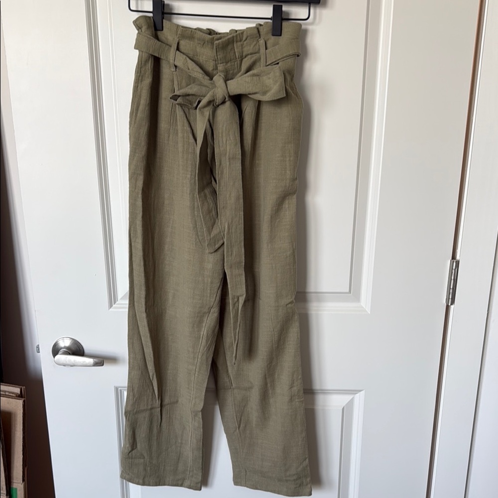 Billabong Cotton Green Cropped Paper-Bag Waist Pants - Picture 10 of 16